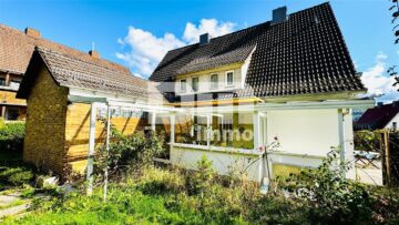 (R)eserviert!Schönes Einfamilienhaus mit Anbau inkl. Traumgrundstück mit Panoramablick, 34346 Hann. Münden, Einfamilienhaus